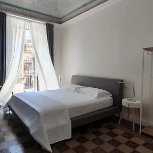 Palazzo Del Verga קטאניה